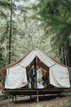 couple-young-mariage-life-insurance-the-lyman-group-permanent-life-insurance-term-life-insurance